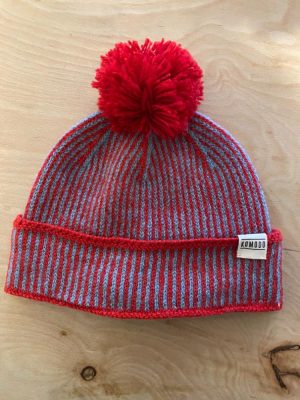 Komodo 'Nara' red stripe bobble hat